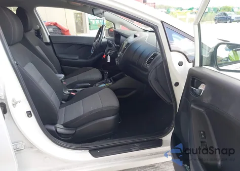 2017 Kia Forte S z USA, uszkodzony, nr VIN 3KPFL4A74HE110623